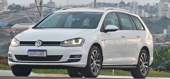 VOLKSWAGEN GOLF 1.4 TSI VARIANT HIGHLINE 16V TOTAL FLEX 4P TIPTRONIC VOLKSWAGEN GOLF 1.4 TSI VARIANT HIGHLINE 16V TOTAL FLEX 4P TIPTRONIC